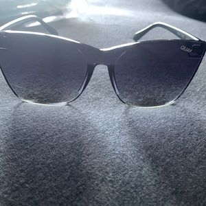 Quay come Thru Blk/Fade sunglasses
